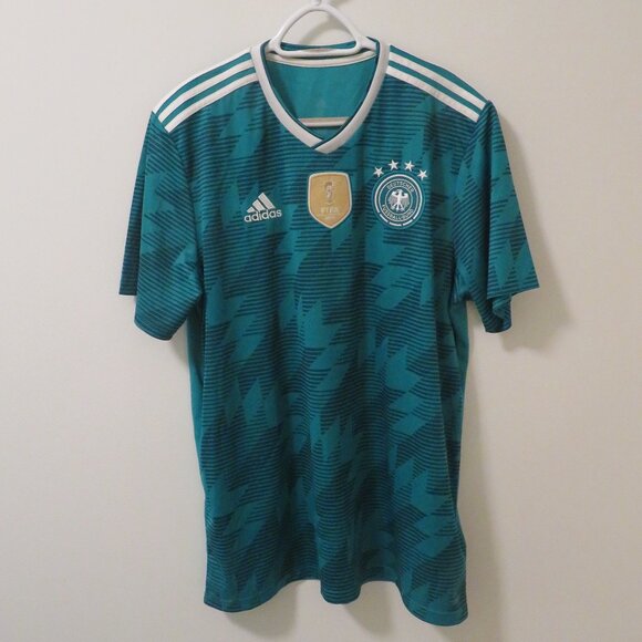 Adidas 2018 World Cup Germany Away Jersey. Like New. Size XL. - Picture 1 of 3